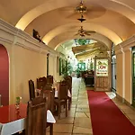 Lion Prémium Hotel